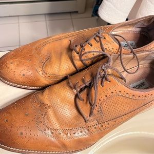 Johnston & Murphy Oxford shoes
